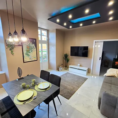 Lumina Wellness Apartament *