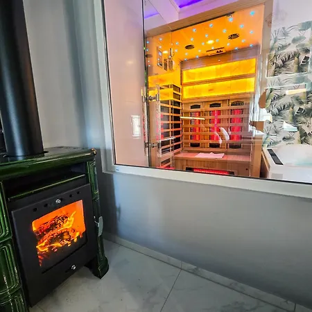 Lumina Wellness Apartament *